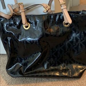 Black Michael Kors bag